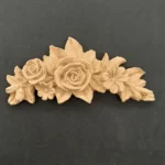 Ξυλόγλυπτο Λουλούδι Γιρλάντα 11,5εκ. Χ 5,5εκ.