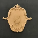 Ξυλόγλυπτο Διακοσμητικό Θυρεός 13,5εκ. Χ 14εκ.