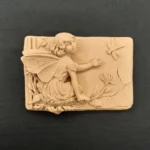 Ξυλόγλυπτο Διακοσμητικό Νεράιδα 10,5εκ.Χ7,5εκ.