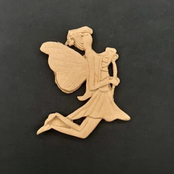 Ξυλόγλυπτο Διακοσμητικό Νεράιδα 7,5εκ. Χ 8,5εκ.