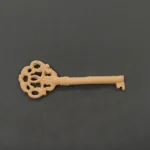 Ξυλόγλυπτο Διακοσμητικό Κλειδί 8,8εκ. Χ 3,2εκ.