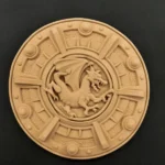 Ξυλόγλυπτη Ασπίδα -Διαμετρος 22εκ.