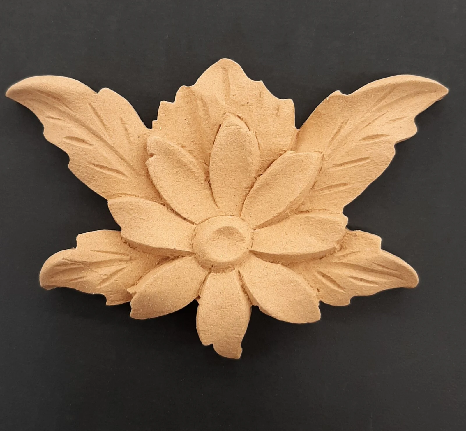 Ξυλόγλυπτο Διακοσμητικό Λουλούδι 8εκ.Χ12εκ.