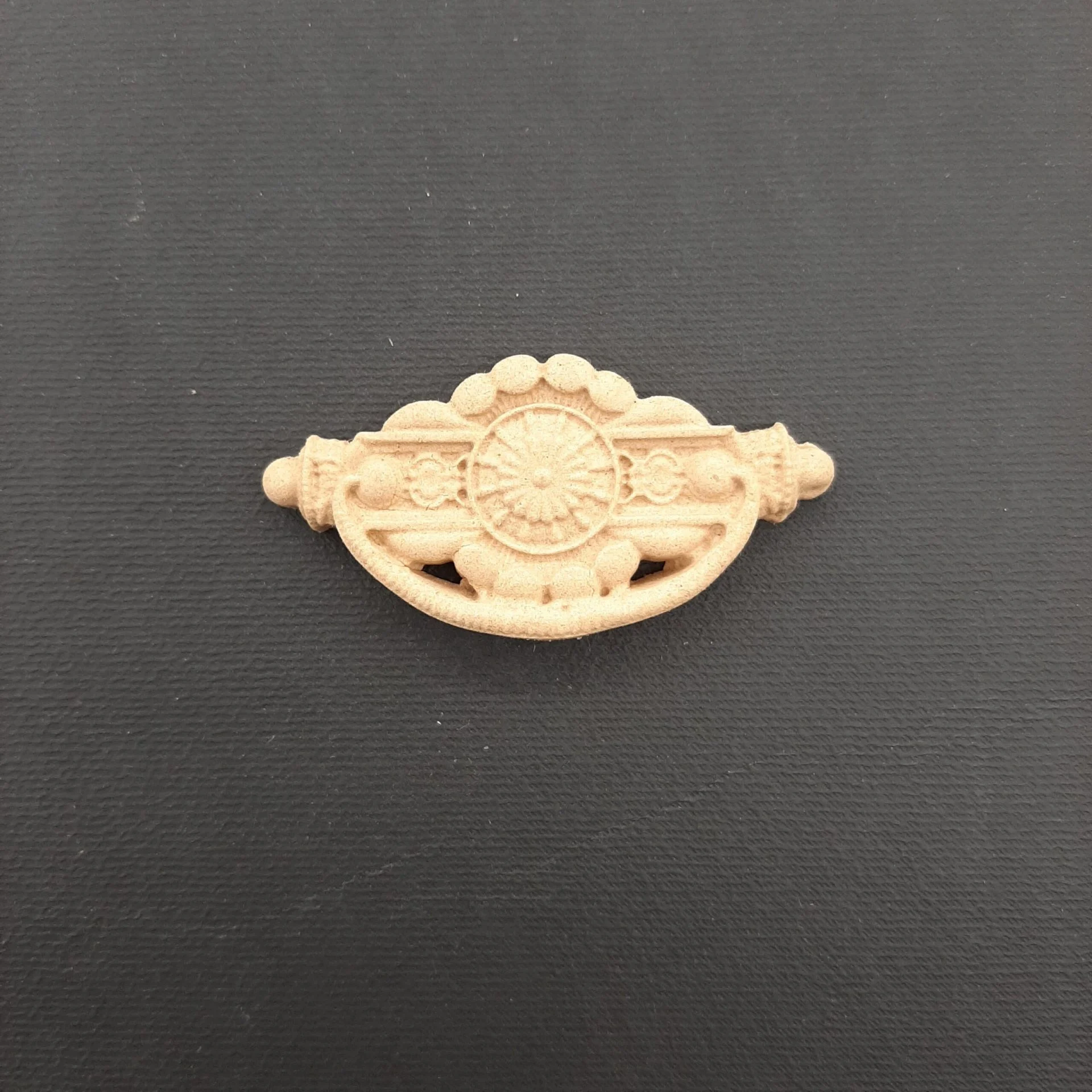 Ξυλόγλυπτο Διακοσμητικό Ρόπτο 5εκ.Χ2,5εκ.