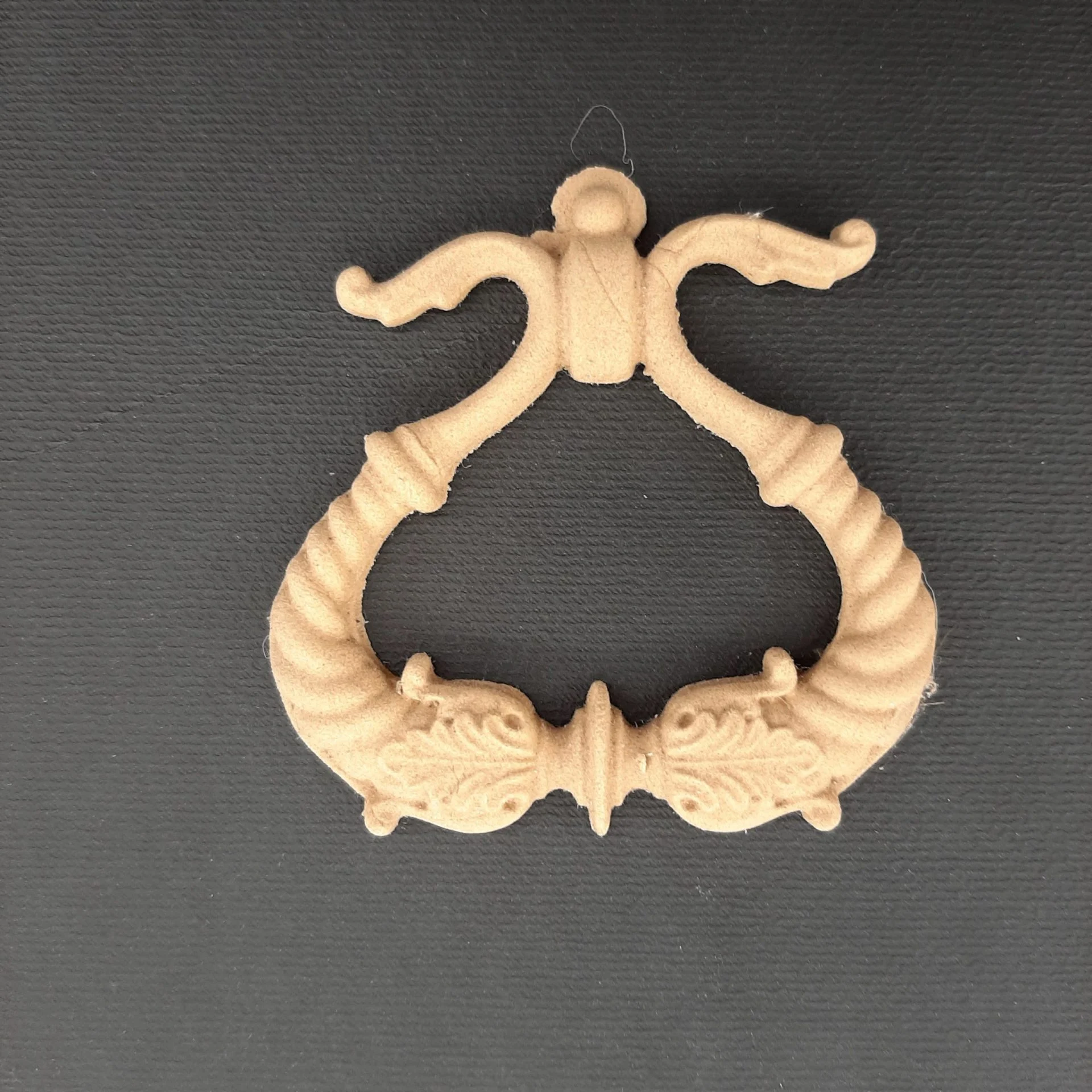 Ξυλόγλυπτο Διακοσμητικό Ρόπτο 6εκ.Χ6εκ.