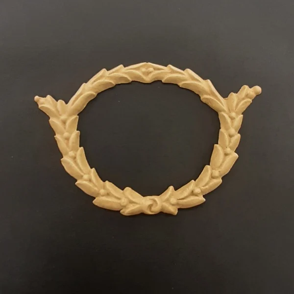 Ξυλόγλυπτο Διακοσμητικό Στεφάνι 9,5εκ. Χ 14,5εκ.