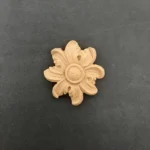 Ξυλόγλυπτο Διακοσμητικό Λουλούδι 4,5εκ.Χ5εκ.