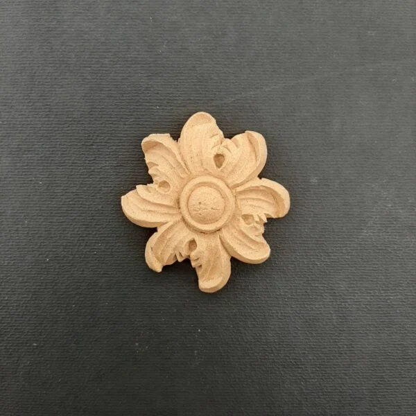 Ξυλόγλυπτο Διακοσμητικό Λουλούδι 4,5εκ.Χ5εκ.
