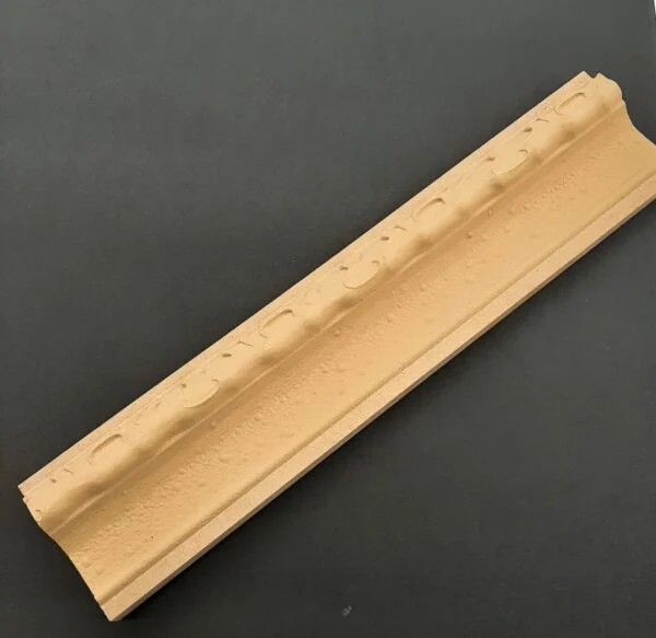 Ξυλόγλυπτη Κορνίζα με το μέτρο - Μη Εύκαμπτη 1μ. Χ 8,5εκ.
