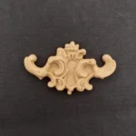 Ξυλόγλυπτο Διακοσμητικό Κλειδαριά   6,5εκ.Χ 3,8εκ.