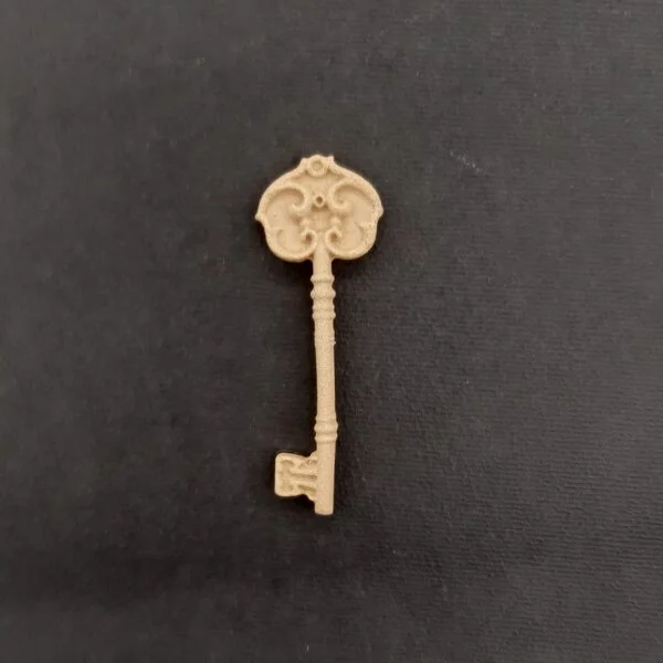 Ξυλόγλυπτο Διακοσμητικό Κλειδί  2εκ.Χ 6κ.