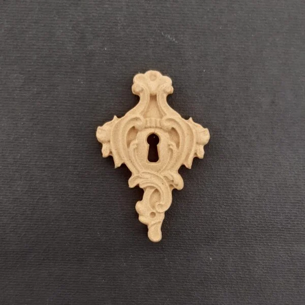 Ξυλόγλυπτο Διακοσμητικό Κλειδαριά  4εκ.Χ5,5εκ.