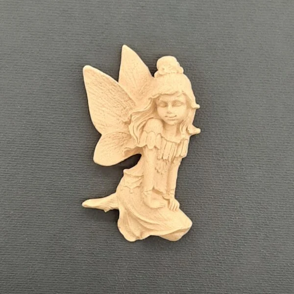 Ξυλόγλυπτο Διακοσμητικό Νεράιδα  6,5εκ.Χ11εκ.