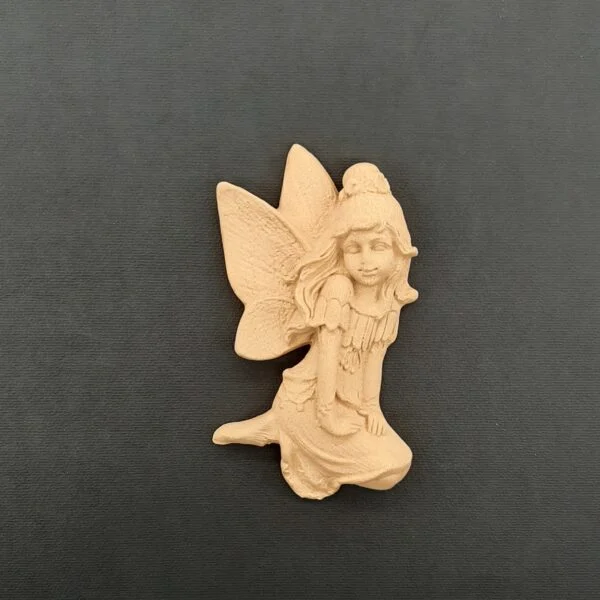 Ξυλόγλυπτο Διακοσμητικό Νεράιδα  4εκ.Χ7εκ.