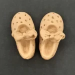 Ξυλόγλυπτο Διακοσμητικό Ζευγάρι Παππούτσια 4εκ.Χ8,2εκ.