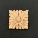 Ξυλόγλυπτο Διακοσμητικό  3,8εκΧ3,8εκ.