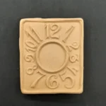 Ξυλόγλυπτο Διακοσμητικό Ρολόι 8εκ. Χ 7εκ.