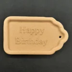 Ξυλόγλυπτο Διακοσμητικό Ταμπέλα "Happy birthday" 10εκ. Χ 5εκ.