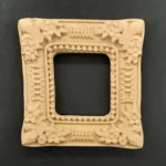 Ξυλόγλυπτο Διακοσμητικό Κορνίζα Τετράγωνη 7εκ. Χ 7εκ.
