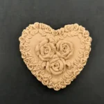 Ξυλόγλυπτο Διακοσμητικό Καρδιά 6,8εκ. Χ 5,7εκ.