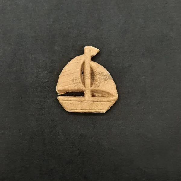 Ξυλόγλυπτο Διακοσμητικό Καραβάκι 4,5εκ.Χ4,5εκ.