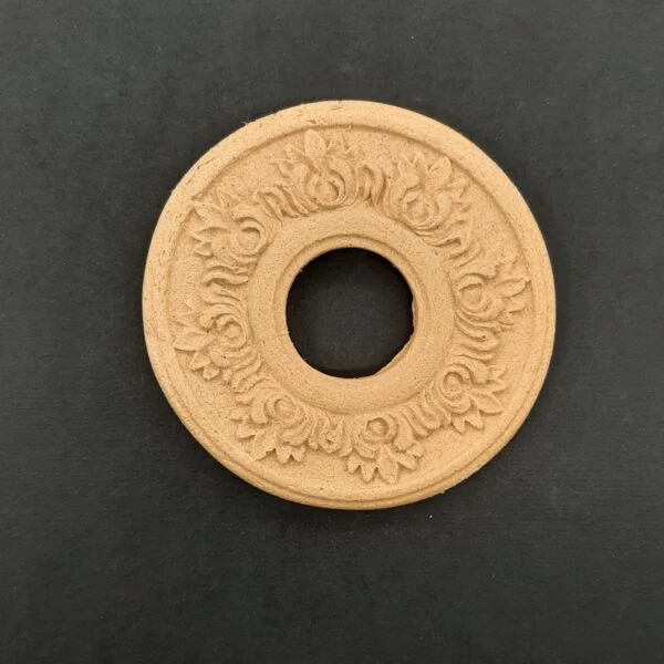 Ξυλόγλυπτο Διακοσμητικό  Στεφάνι Διάμετρος 6εκ.