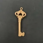 Ξυλόγλυπτο Διακοσμητικό Κλειδί 13εκ. Χ 5εκ.