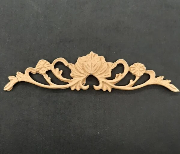 Ξυλόγλυπτο Διακοσμητικό Κέντρου 11εκ. Χ 2εκ.