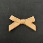 Ξυλόγλυπτο Διακοσμητικό Φιόγκος 5εκ. Χ 3εκ.