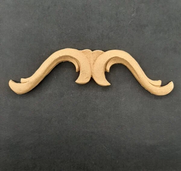 Ξυλόγλυπτο Διακοσμητικό Κέντρου 13εκ. Χ 2,7εκ.