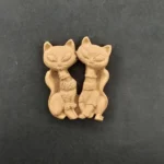 Ξυλόγλυπτο Διακοσμητικό Γάτες 4εκ. Χ 5εκ.