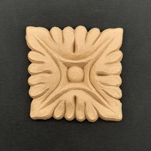 Ξυλόγλυπτο Διακοσμητικό  5,7εκ.Χ5,7εκ.