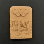 Ξυλόγλυπτο Διακοσμητικό Ολυμπία 5εκ.Χ7,3εκ.