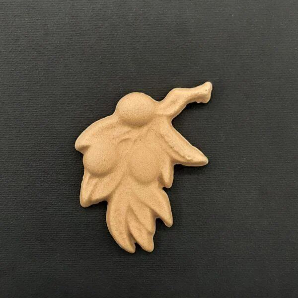 Ξυλόγλυπτο Διακοσμητικό Φύλλο 5,5εκ. Χ 7,5εκ.