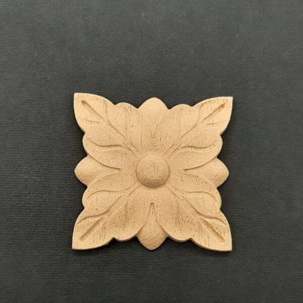 Ξυλόγλυπτο Διακοσμητικό Λουλούδι  5,5εκ.Χ5,5εκ.