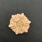 Ξυλόγλυπτο Διακοσμητικό Ροζέτα Διάμετρος   4,6εκ.