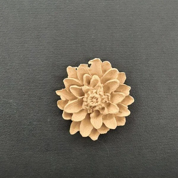 Ξυλόγλυπτο Διακοσμητικό Λουλούδι 4εκ. Χ 6εκ.