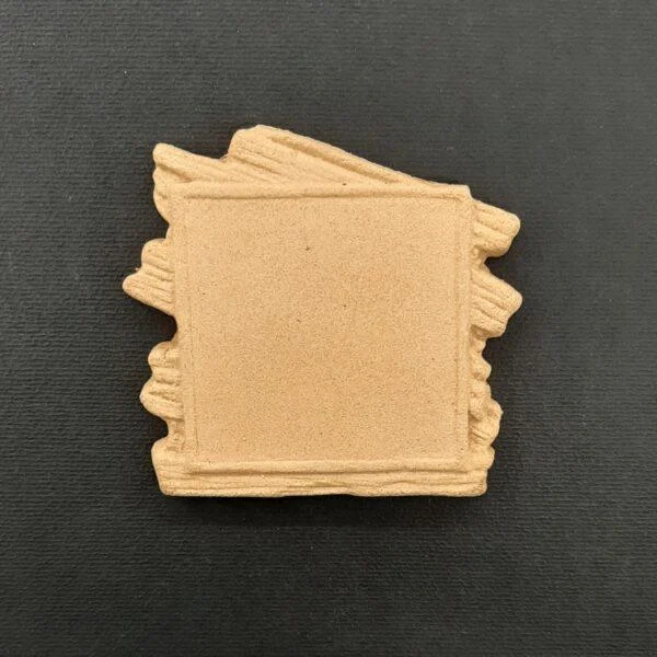 Ξυλόγλυπτο Διακοσμητικό Περγαμηνή 6εκ. Χ 6εκ.