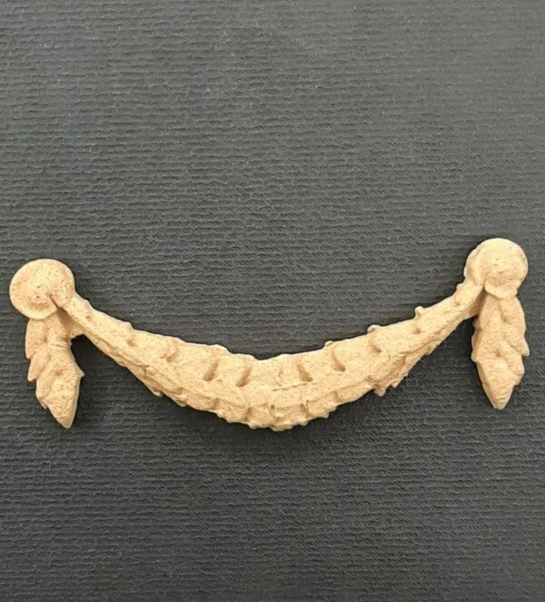 Ξυλόγλυπτο Διακοσμητικό Κέντρου 6,5εκ. Χ 2εκ.