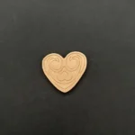 Ξυλόγλυπτο Διακοσμητικό Καρδιά 4εκ. Χ 3εκ.
