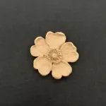 Ξυλόγλυπτο Διακοσμητικό  Λουλούδι 4εκ. Χ 4εκ.