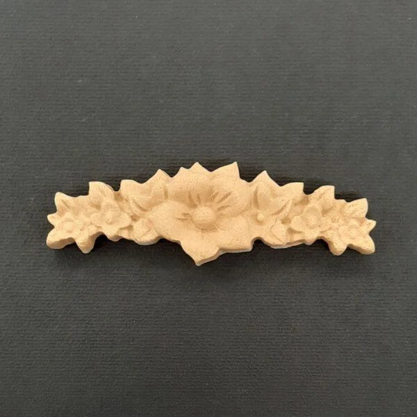 Ξυλόγλυπτο Διακοσμητικό  Γιρλάντα 7εκ. Χ 2εκ.