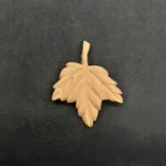 Ξυλόγλυπτο Διακοσμητικό Φύλλο 3,5εκ. Χ 4εκ.