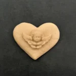 Ξυλόγλυπτο Διακοσμητικό Καρδιά Άγγελος 5εκ. Χ 4εκ.