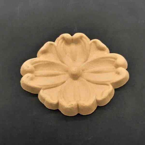 Ξυλόγλυπτο Διακοσμητικό Λουλούδι 9,6εκ. Χ 9,7εκ.