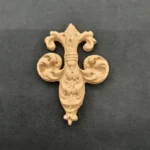 Ξυλόγλυπτο Διακοσμητικό Βασιλικό Κρίνο 5,7εκ. Χ 4εκ.