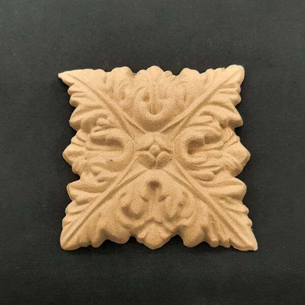 Ξυλόγλυπτο Διακοσμητικό Πλακάκι 8,8εκ. Χ 8,8εκ.