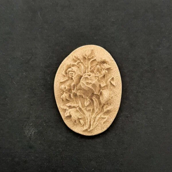 Ξυλόγλυπτο Διακοσμητικό Οβάλ Λουλούδι 3,5εκ. Χ 2,5εκ.