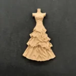 Ξυλόγλυπτο Διακοσμητικό Φόρεμα 3,8εκ. Χ 6,2εκ.