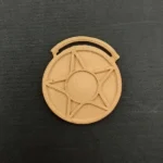 Ξυλόγλυπτο Διακοσμητικό Σήμα Σερίφης 5εκ. Χ 4εκ.